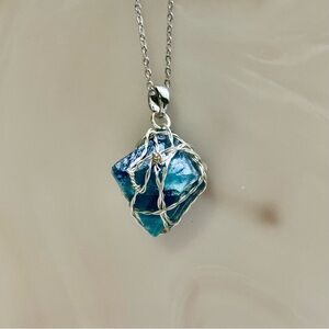 Blue Fluorite Octahedron necklace P37